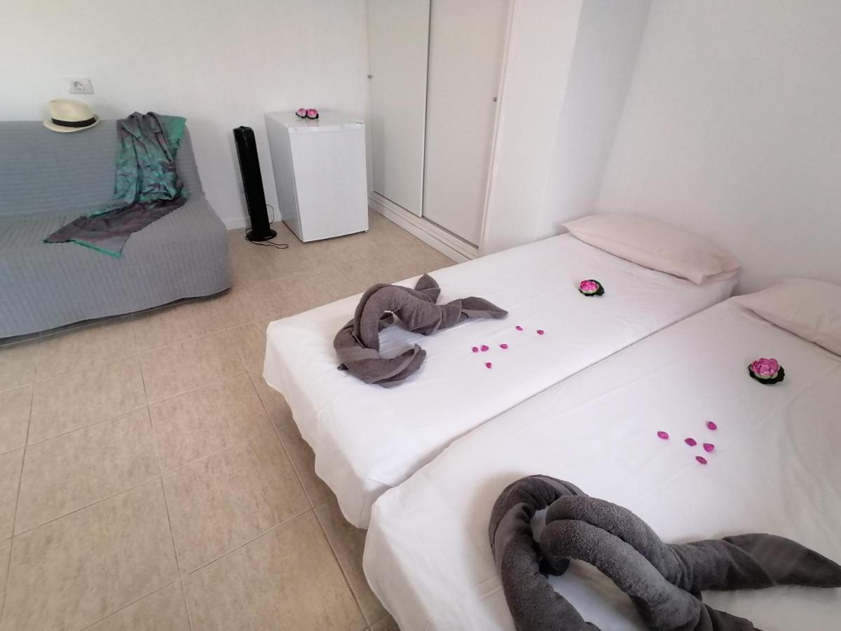 Small Studio, 50 M Front Of The Ocean & Free Wifi Playa Fanabe Exterior photo
